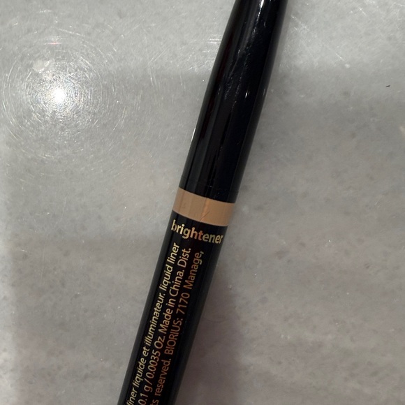 3 for $18!! 💜 Tarte Double Take Awake Eyeliner - Black and Tan - Picture 3 of 7